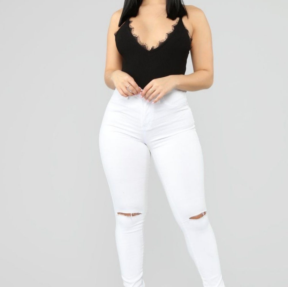 Fashion nova lace crop top